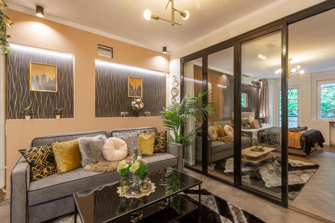 Stylish Quentin Apartment In The King Street Budapest Ngoại thất bức ảnh