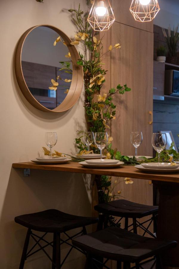 Stylish Quentin Apartment In The King Street Budapest Ngoại thất bức ảnh