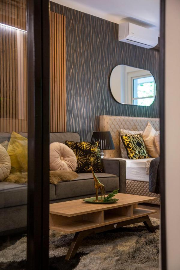 Stylish Quentin Apartment In The King Street Budapest Ngoại thất bức ảnh