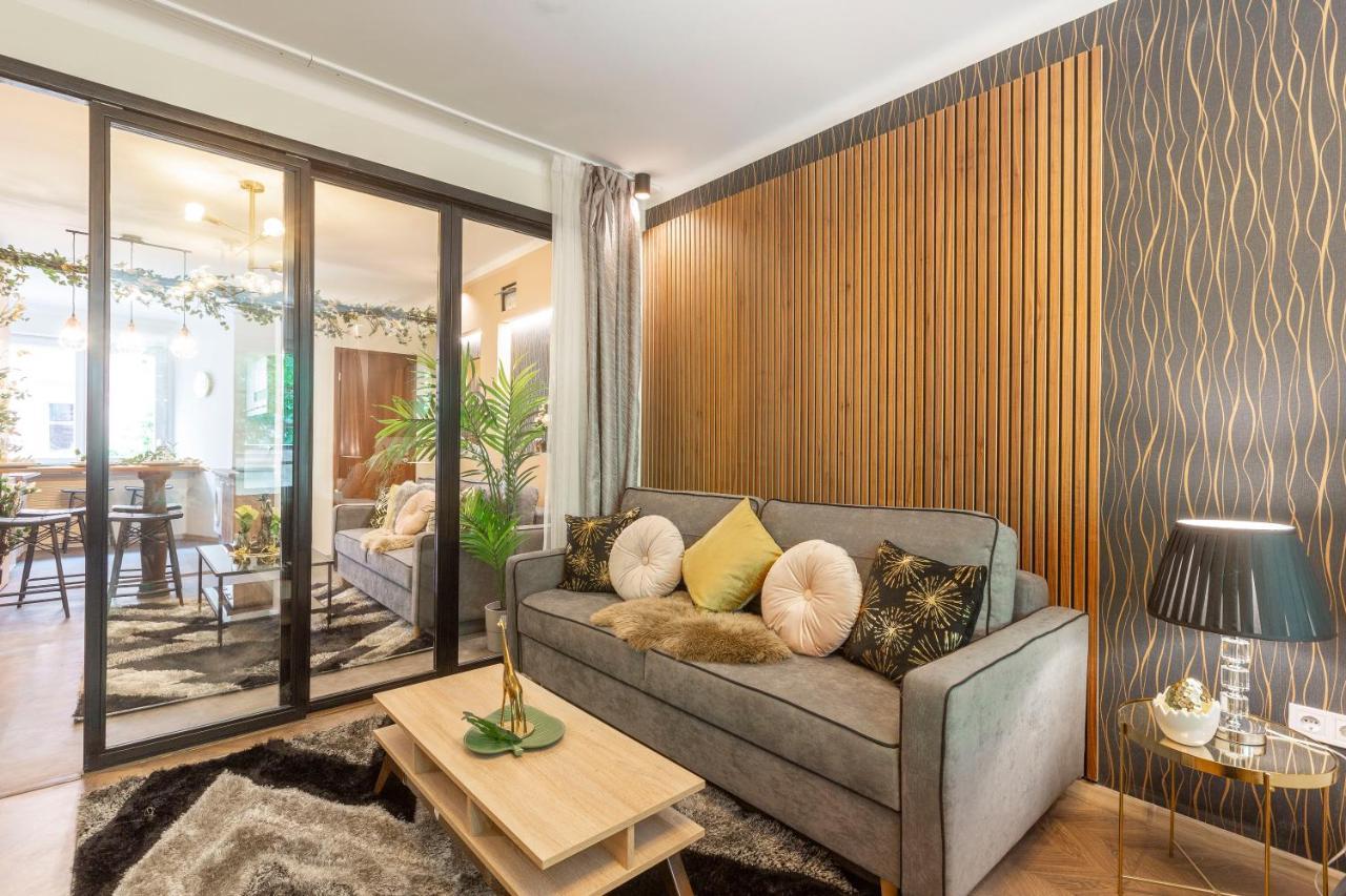 Stylish Quentin Apartment In The King Street Budapest Ngoại thất bức ảnh
